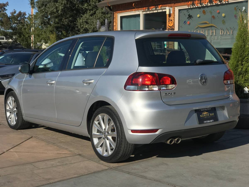 Illustration for article titled At $15,999, Could This 2014 VW Golf TDI Get You To Forgive And Forget?